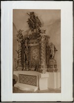 Altare in legno scolpito e dorato